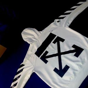 Medium Mens Off-White Hoodie, 10/10 Condition.